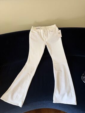 7 For All Mankind White Jeans with Branded Tag